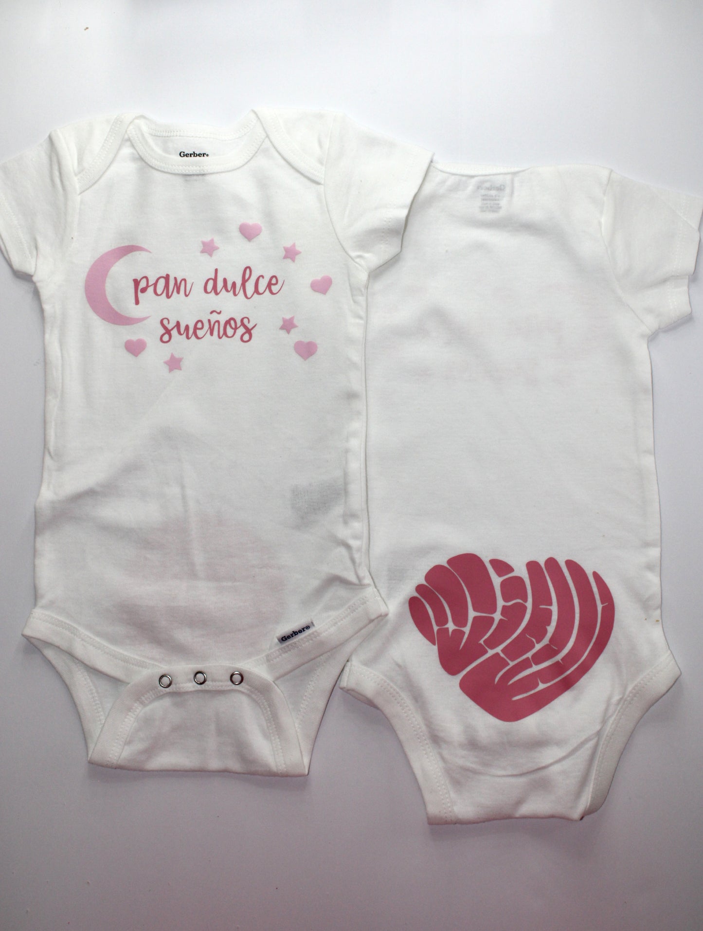 Rosa - Pan Dulce Sueños Onesie